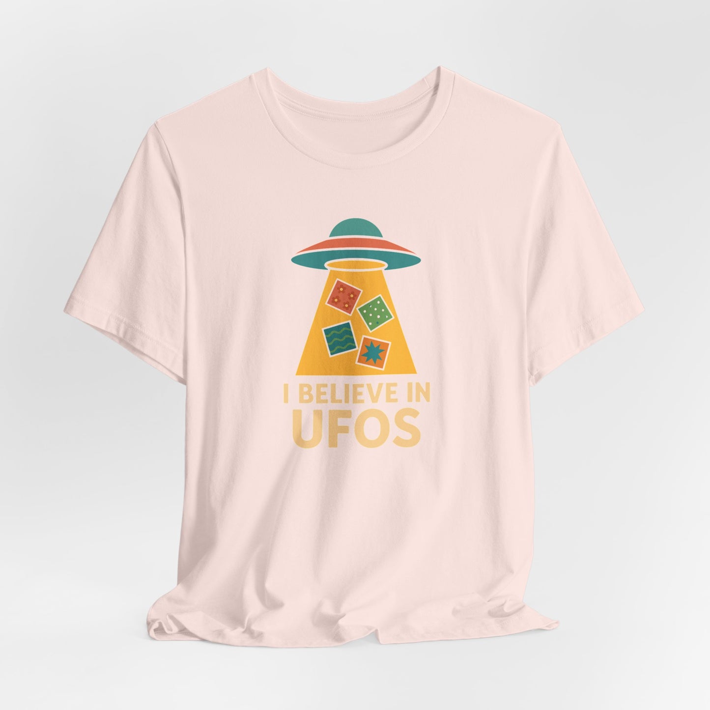I Believe in UFOs – Funny Quilting T-Shirt for UFO-Obsessed Quilters