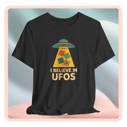 I Believe in UFOs – Funny Quilting T-Shirt for UFO-Obsessed Quilters